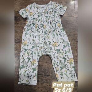 Pat pat baby girl Easter outfit sz 6/9 months 🐰